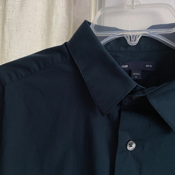 GAP Cotton Slim Fit Button-Down - Picture 4 of 6